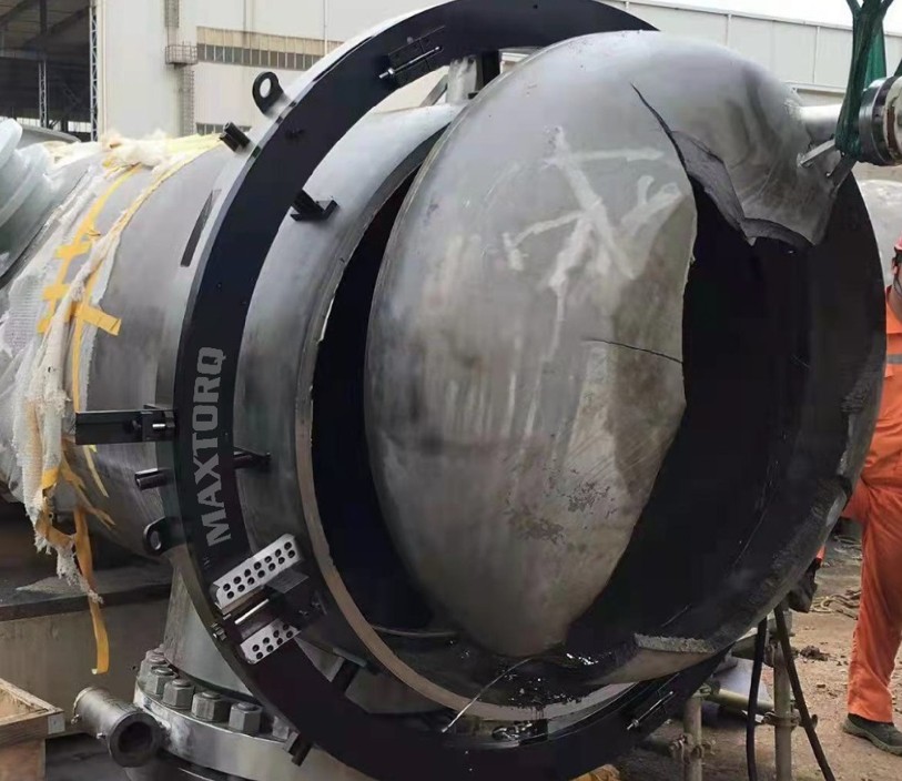 PIPE COLD CUTTING MACHINE - 4856